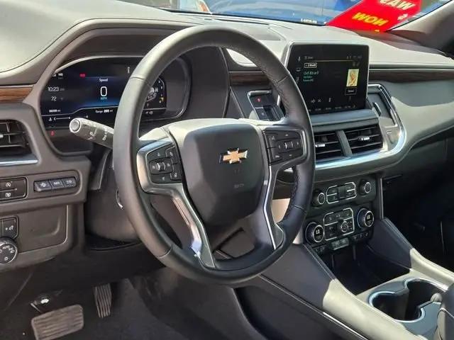 2024 Chevrolet Suburban 4WD Premier