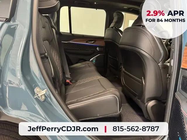 2026 Jeep Grand Cherokee Summit 4x4
