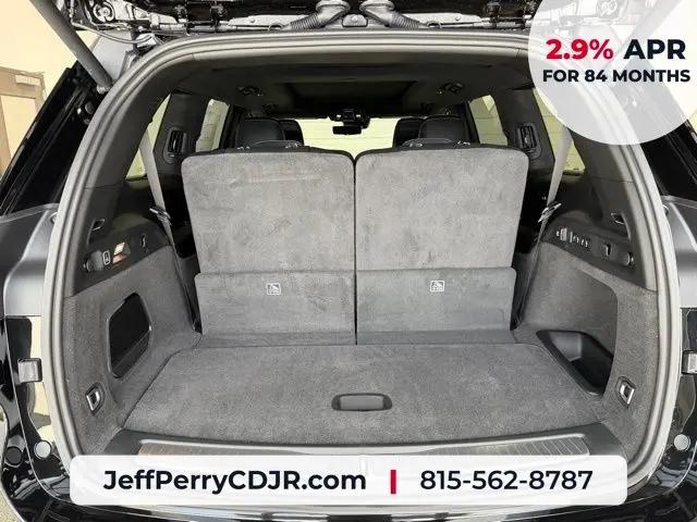 2026 Jeep Grand Cherokee L Summit 4x4