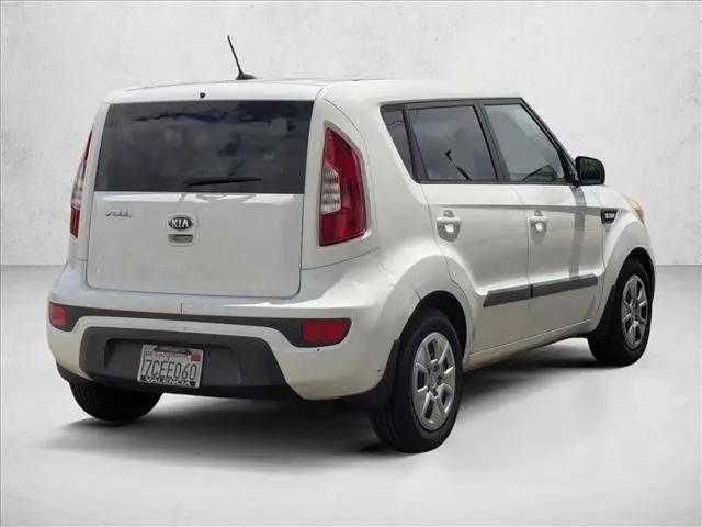 2013 Kia Soul Base