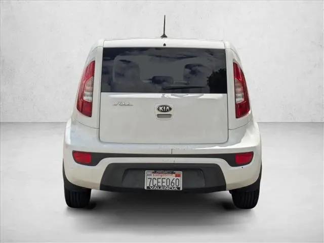 2013 Kia Soul Base