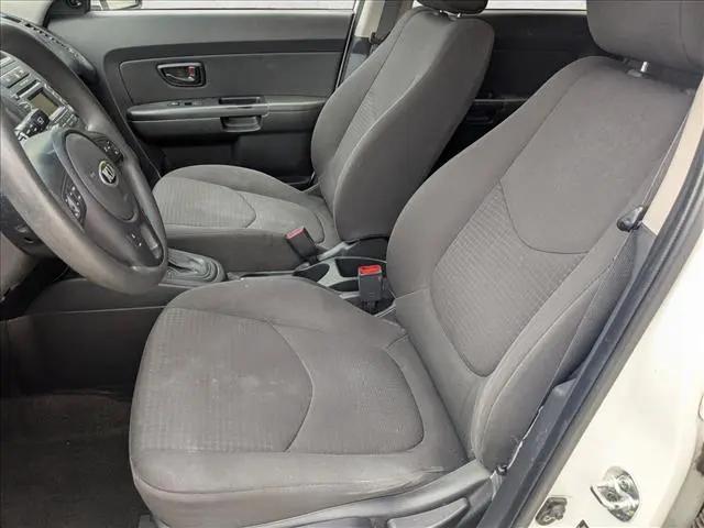 2013 Kia Soul Base