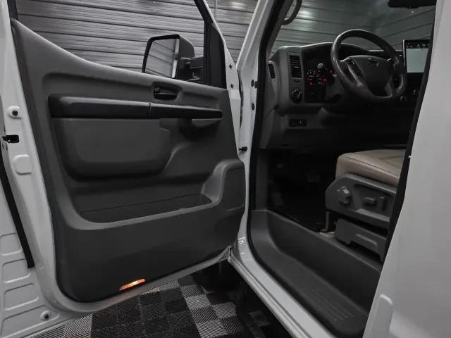 2020 Nissan 3500 SL
