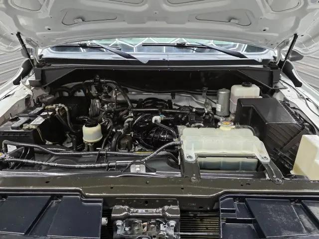 2020 Nissan 3500 SL