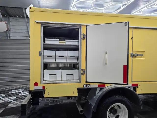 2022 Ford E-450 Cutaway Base