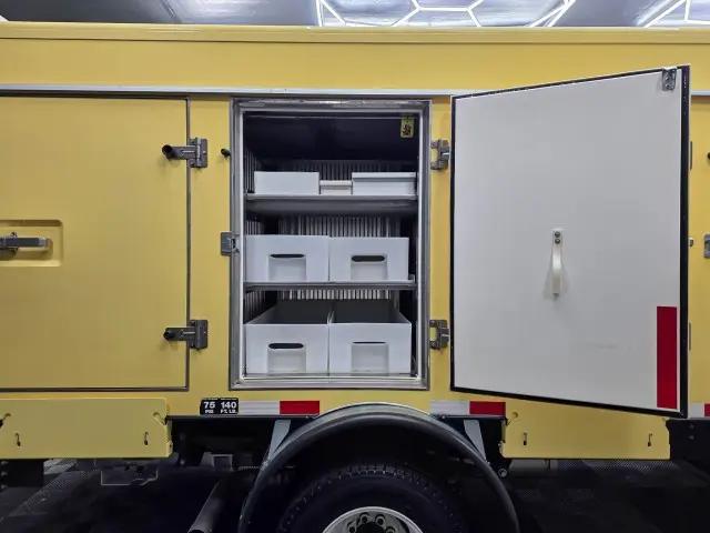 2022 Ford E-450 Cutaway Base