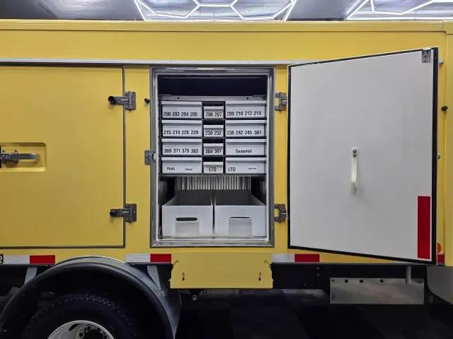 2022 Ford E-450 Cutaway Base