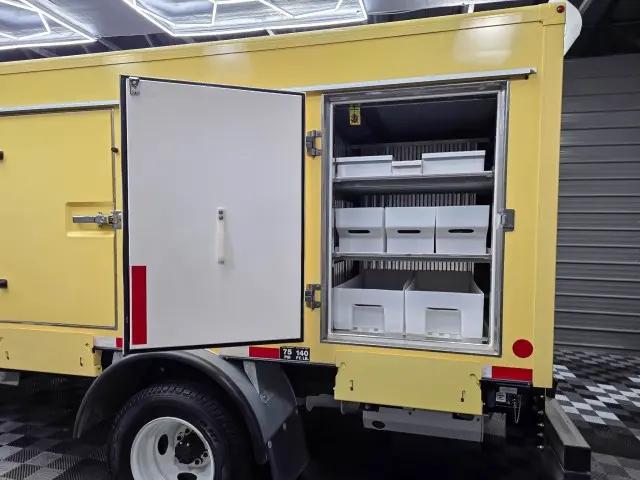 2022 Ford E-450 Cutaway Base
