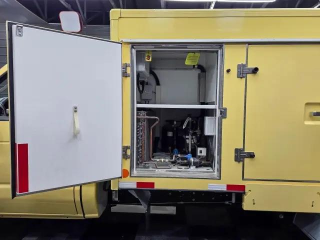 2022 Ford E-450 Cutaway Base
