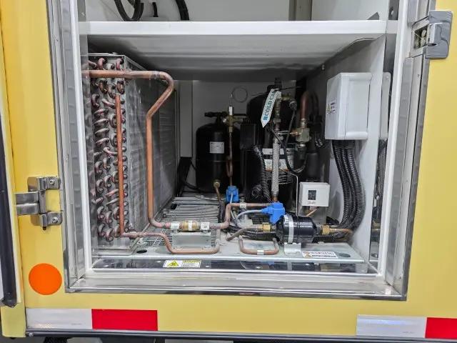 2022 Ford E-450 Cutaway Base