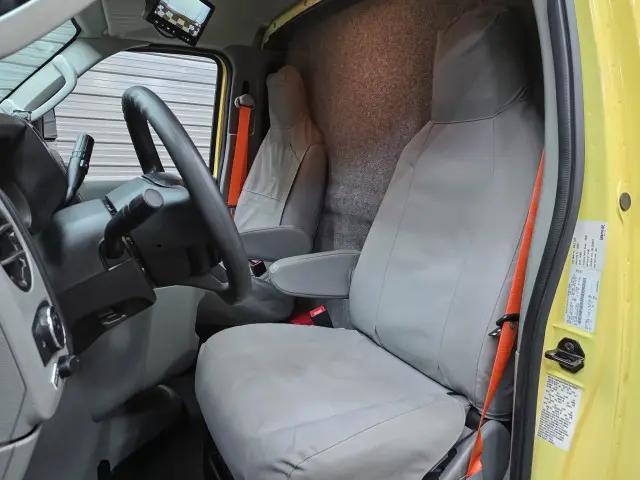 2022 Ford E-450 Cutaway Base