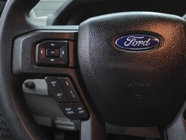 2022 Ford E-450 Cutaway Base