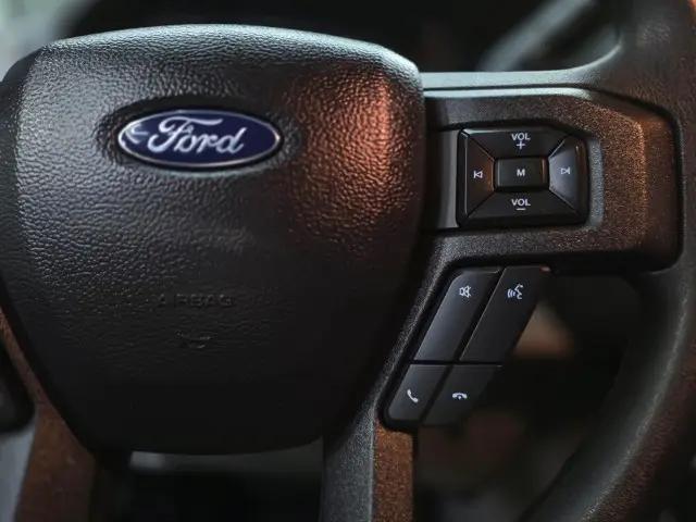 2022 Ford E-450 Cutaway Base
