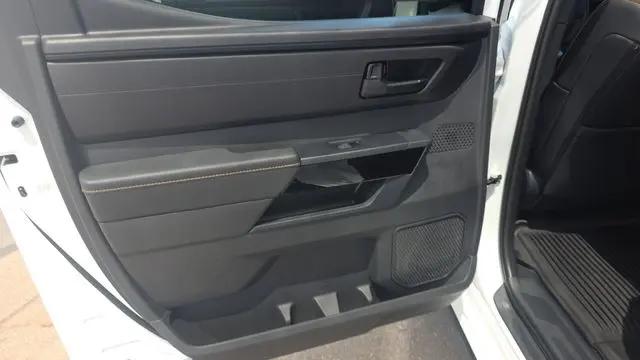 2026 Toyota Tundra Limited CrewMax 5.5' Bed