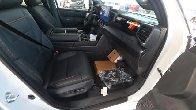2026 Toyota Tundra Limited CrewMax 5.5' Bed