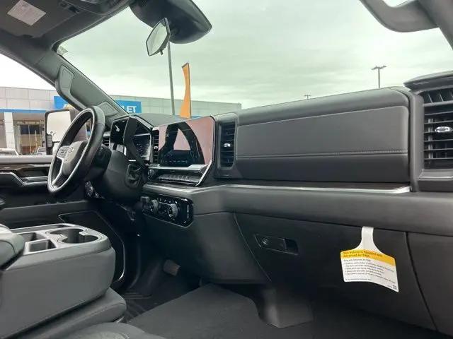 2024 Chevrolet Silverado 2500HD 4WD Crew Cab Standard Bed LT