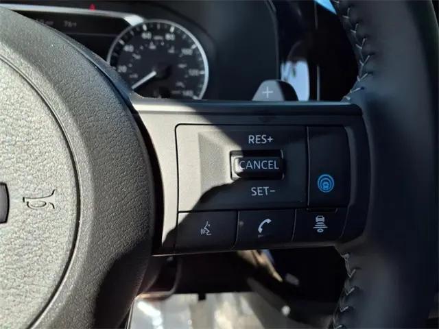 2025 Nissan Pathfinder SV 4WD