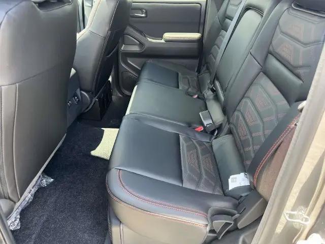 2026 Nissan Frontier Crew Cab Long Bed PRO-4X 4x4