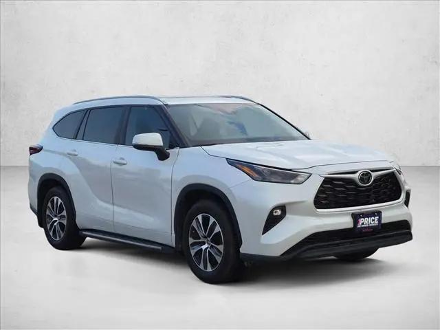 2024 Toyota Highlander XLE
