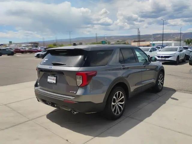 2022 Ford Explorer ST-Line
