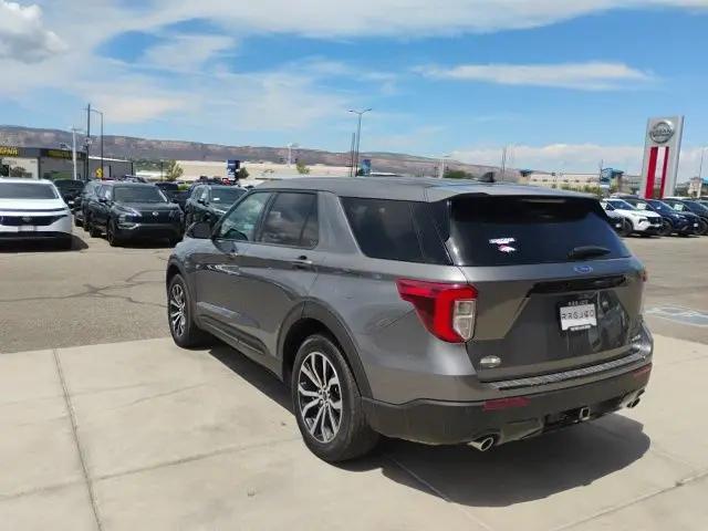 2022 Ford Explorer ST-Line