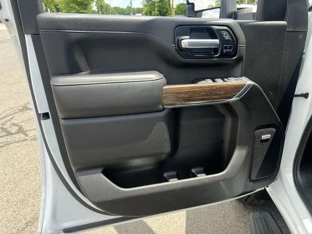 2022 Chevrolet Silverado 3500HD 4WD Crew Cab Standard Bed High Country