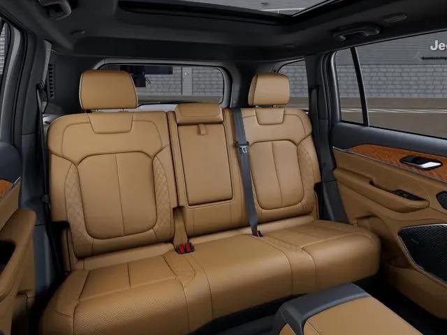 2026 Jeep Grand Cherokee Summit 4x4