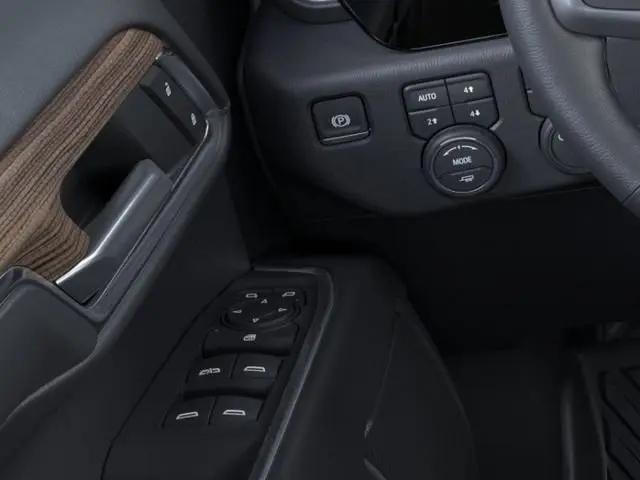2026 Chevrolet Silverado 1500 4WD Crew Cab Standard Bed LT
