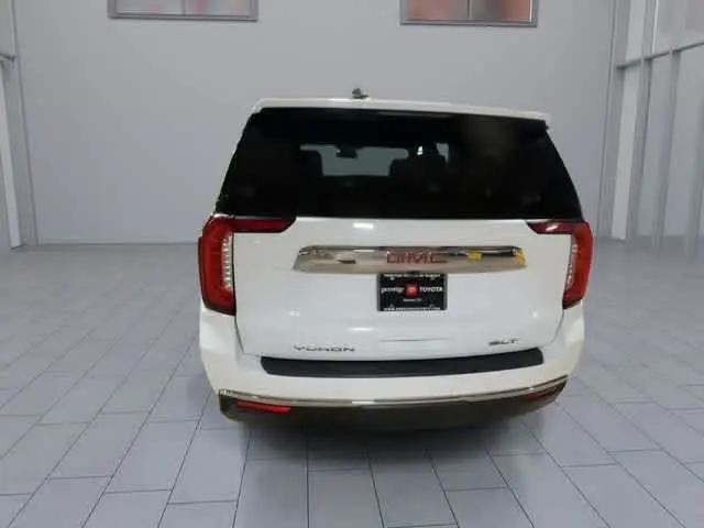 2024 GMC Yukon 4WD SLT
