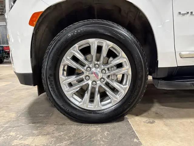 2024 GMC Yukon 4WD SLT