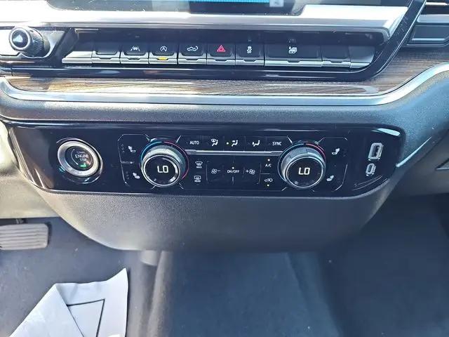 2024 Chevrolet Silverado 1500 4WD Crew Cab Short Bed LT with 2FL