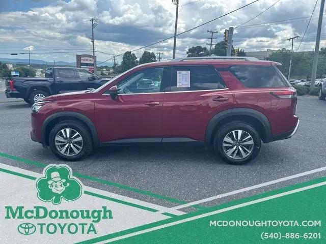 2025 Nissan Pathfinder SL 4WD