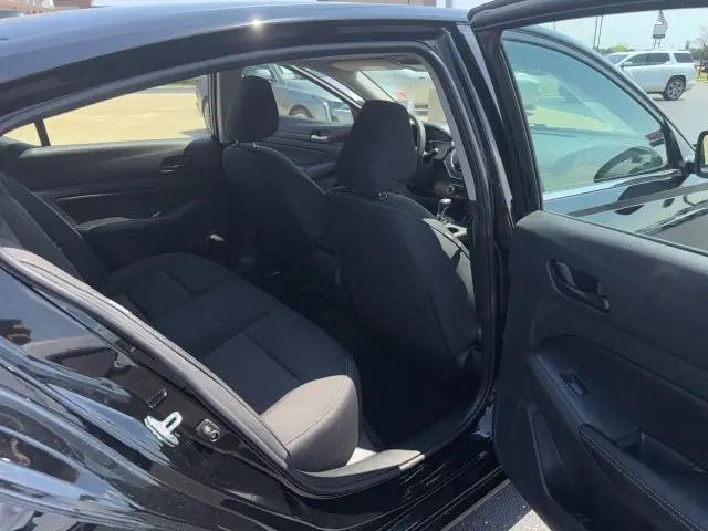 2025 Nissan Altima SV FWD