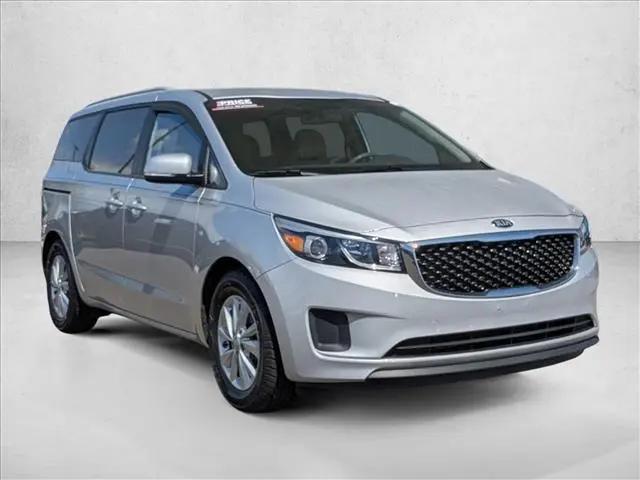 2015 Kia Sedona LX