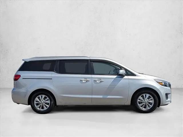 2015 Kia Sedona LX