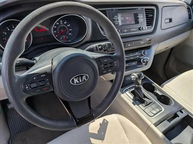 2015 Kia Sedona LX