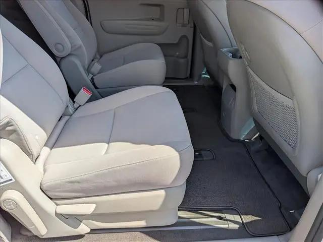 2015 Kia Sedona LX