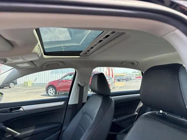 2019 Volkswagen Passat 2.0T Wolfsburg Edition