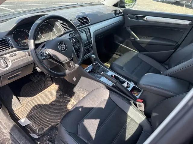 2019 Volkswagen Passat 2.0T Wolfsburg Edition