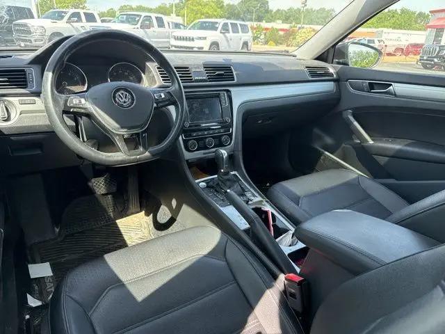 2019 Volkswagen Passat 2.0T Wolfsburg Edition