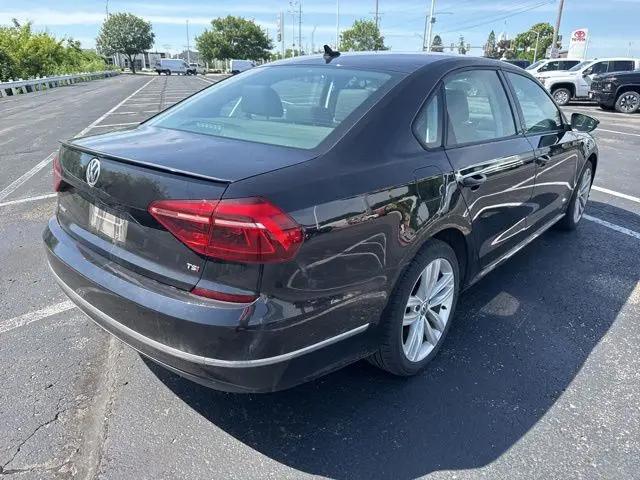 2019 Volkswagen Passat 2.0T Wolfsburg Edition