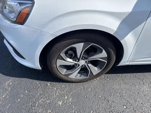 2020 Chevrolet Sonic FWD Sedan Premier