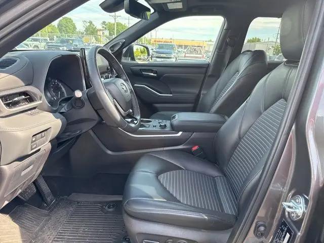 2023 Toyota Highlander XSE