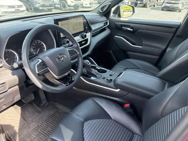 2023 Toyota Highlander XSE