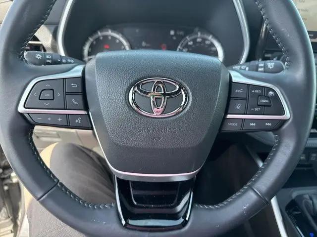 2023 Toyota Highlander XSE