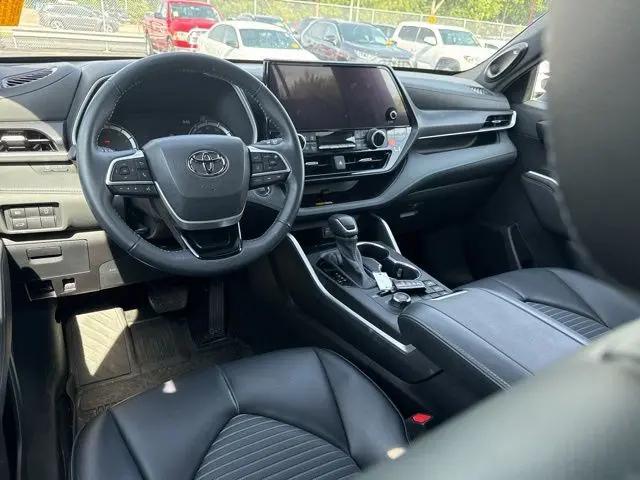 2023 Toyota Highlander XSE