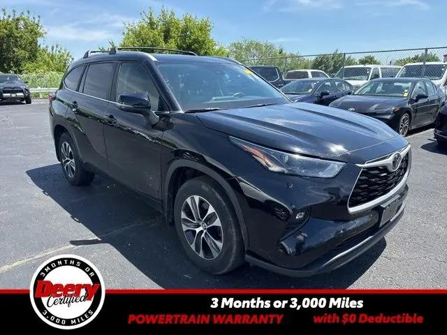 2023 Toyota Highlander XLE for sale in Cedar Falls, IA