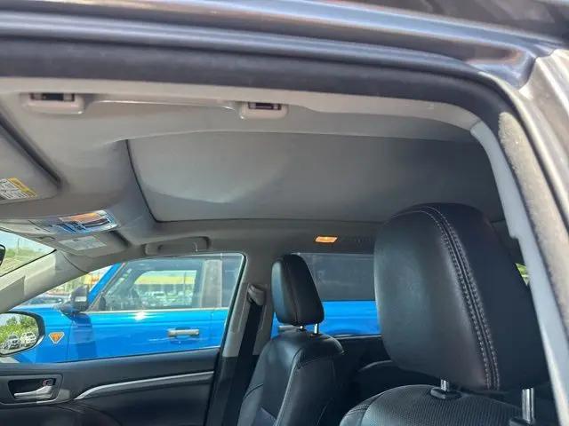 2017 Toyota Highlander Limited