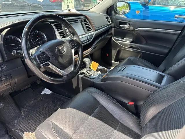 2017 Toyota Highlander Limited