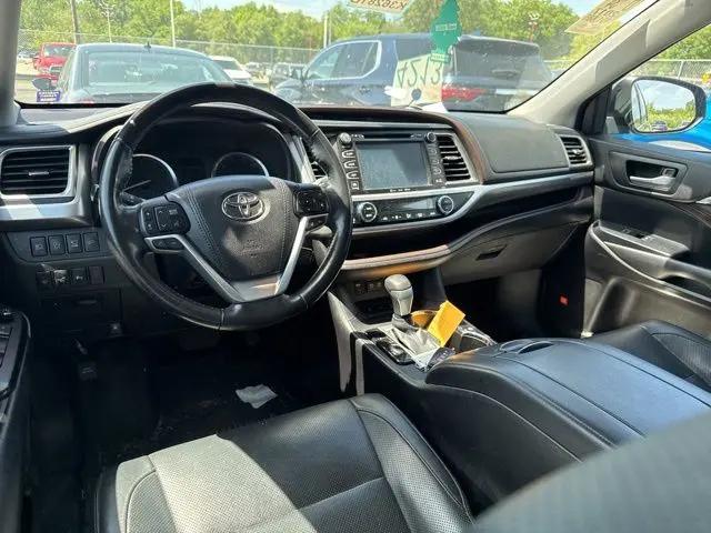 2017 Toyota Highlander Limited